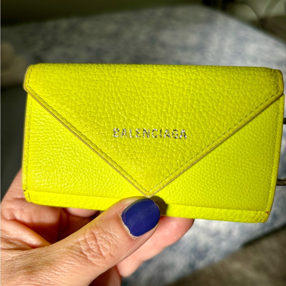BALENCIAGA MINI KEY/ WALLET in Calfskin GUC - Picture 12 of 12